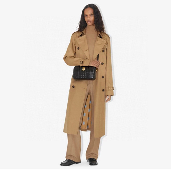 burberry lola small quilted lambskin camera bag